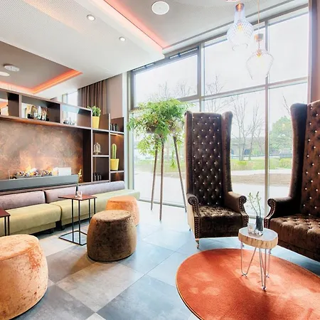 Hotel Leonardo Royal 4*