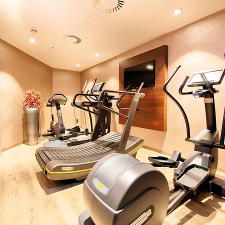 Hotel Leonardo Royal 4*