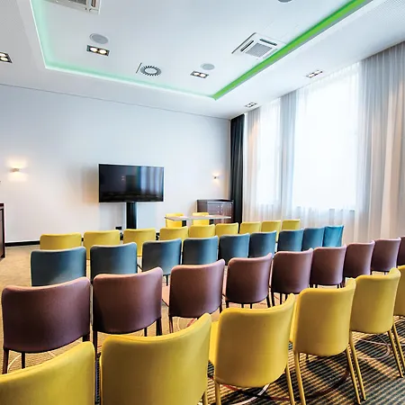 Hotel Leonardo Royal 4*