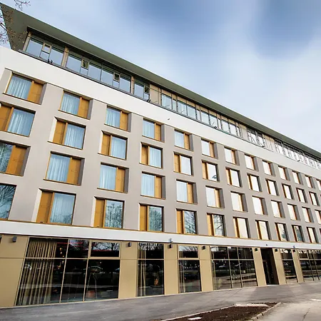 Hotel Leonardo Royal