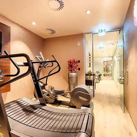 Hotel Leonardo Royal 4*
