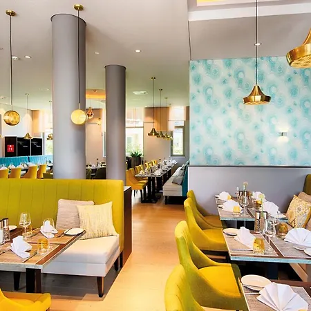 Hotel Leonardo Royal 4*
