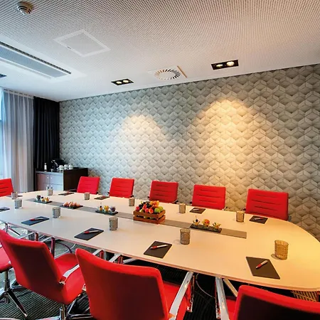 Hotel Leonardo Royal 4*