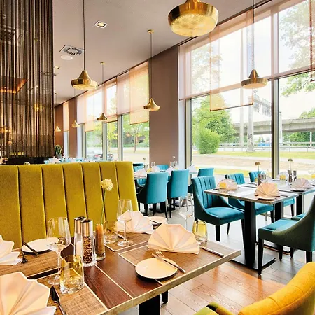 Hotel Leonardo Royal 4*