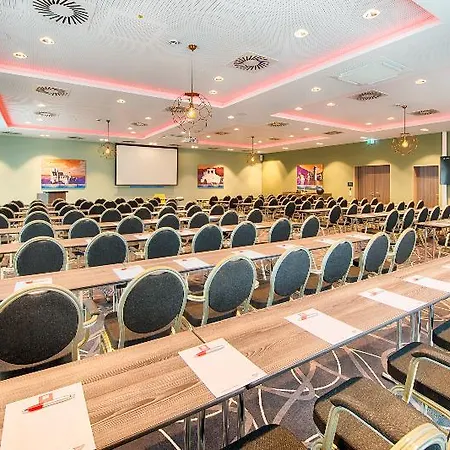 Hotel Leonardo Royal 4*