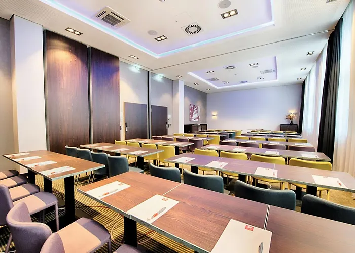 Leonardo Royal Hotel 4*